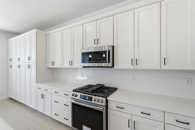 9106 LUNCARTY DRIVE, Hudson, FL 34667