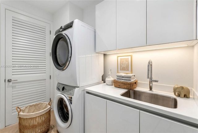 175 SE 25th Road 3602, Miami, FL 33129