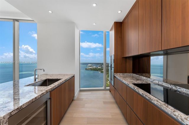 175 SE 25th Road 3602, Miami, FL 33129