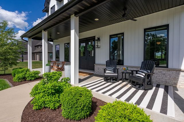 5175 Pigeon Creek Trail, Bettendorf, IA 52722