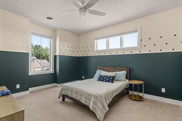 5175 Pigeon Creek Trail, Bettendorf, IA 52722