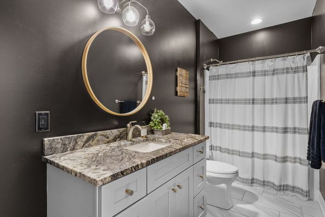 5175 Pigeon Creek Trail, Bettendorf, IA 52722