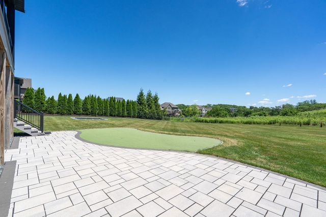 5175 Pigeon Creek Trail, Bettendorf, IA 52722