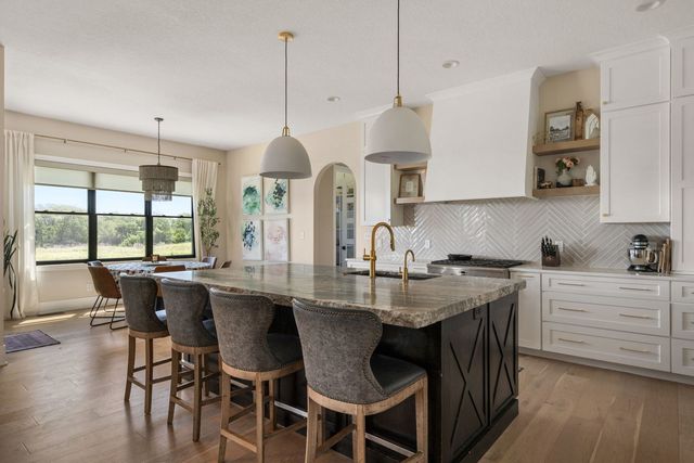 5175 Pigeon Creek Trail, Bettendorf, IA 52722