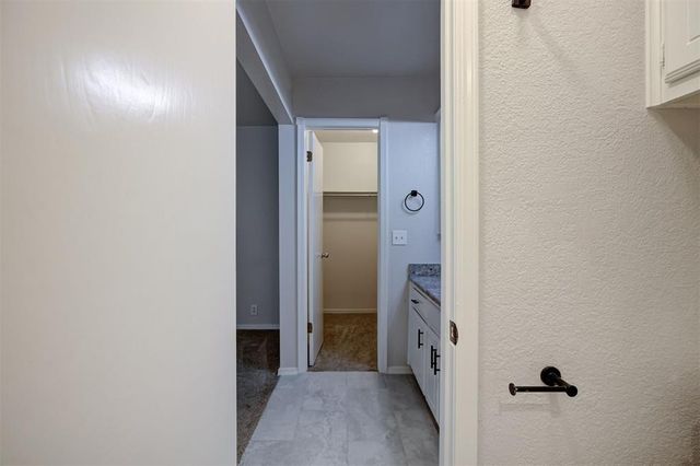 112 Pueblo, Edmond, OK 73013