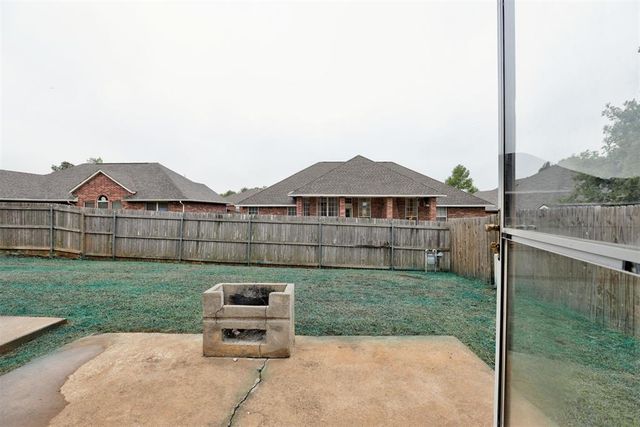112 Pueblo, Edmond, OK 73013