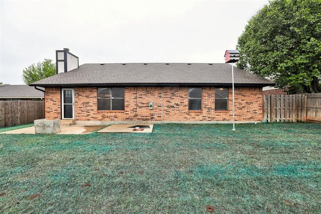 112 Pueblo, Edmond, OK 73013