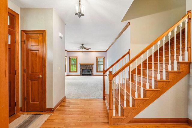 398 Oneida STREET, Delafield, WI 53018