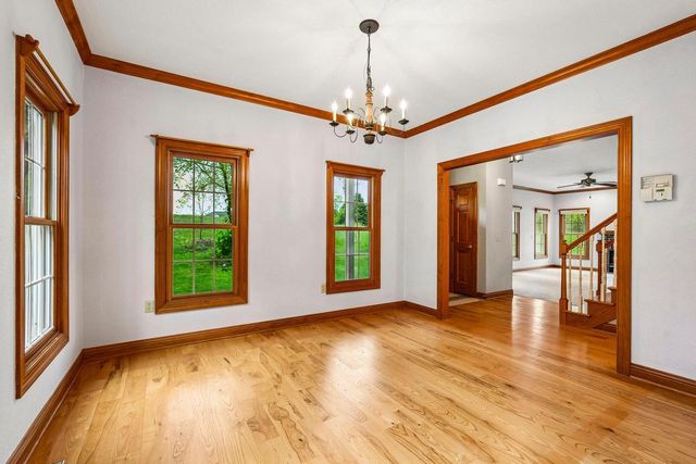 398 Oneida STREET, Delafield, WI 53018