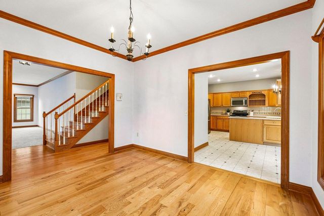 398 Oneida STREET, Delafield, WI 53018
