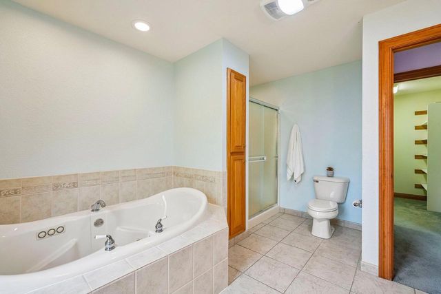 398 Oneida STREET, Delafield, WI 53018