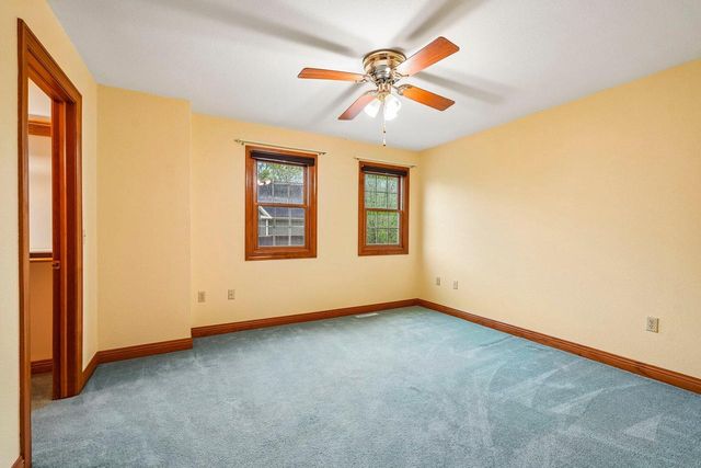 398 Oneida STREET, Delafield, WI 53018