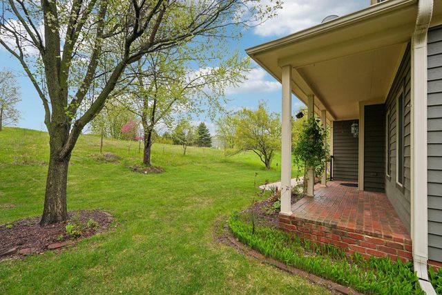 398 Oneida STREET, Delafield, WI 53018