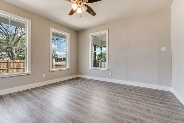 1247 Georgia Avenue, Dallas, TX 75216