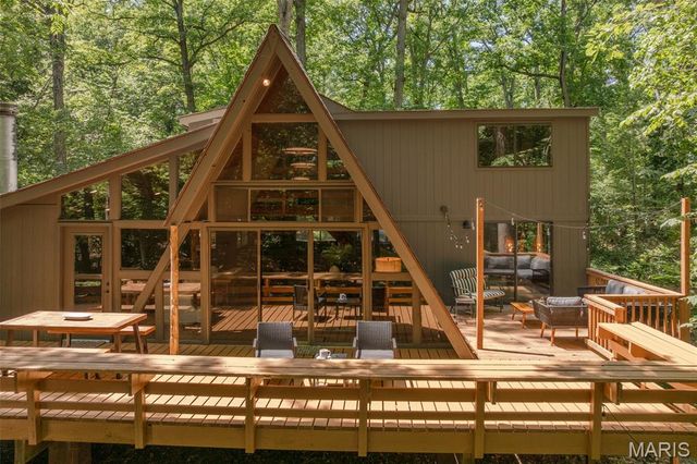 444 Foxfire Circle Drive, Innsbrook, MO 63390