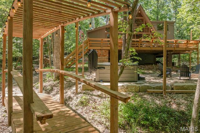 444 Foxfire Circle Drive, Innsbrook, MO 63390