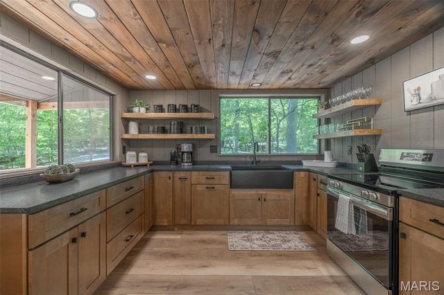 444 Foxfire Circle Drive, Innsbrook, MO 63390