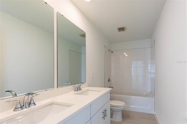 21 DILLY COURT, Palm Coast, FL 32164