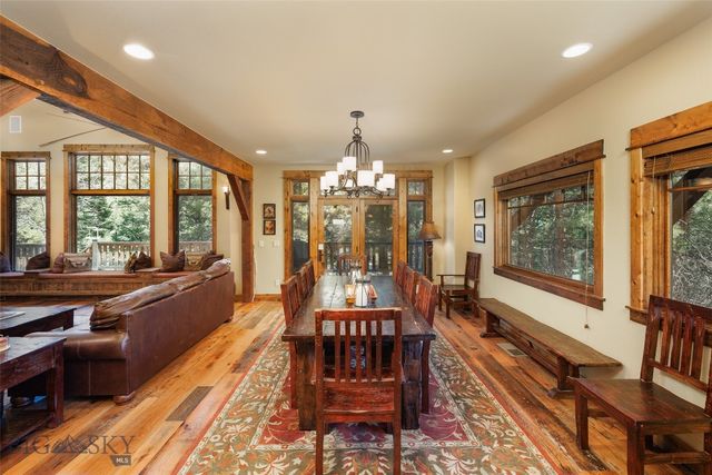 64190 Gallatin Road, Gallatin Gateway, MT 59730