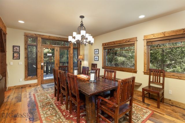 64190 Gallatin Road, Gallatin Gateway, MT 59730