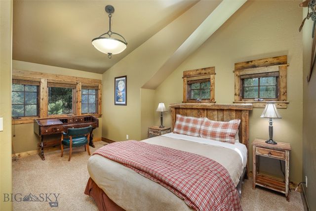 64190 Gallatin Road, Gallatin Gateway, MT 59730