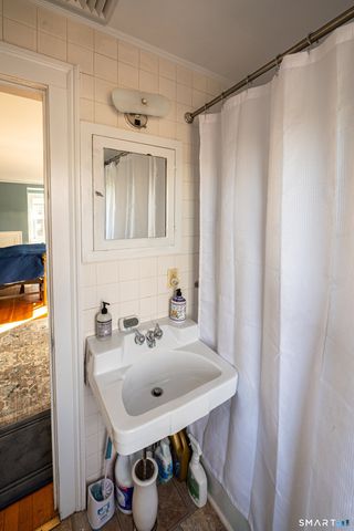 570 North Main Street, Wallingford, CT 06492