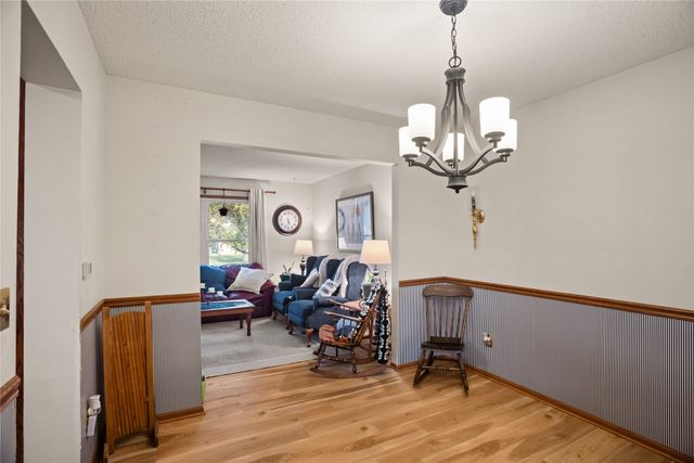 110 10th Avenue NW, Altoona, IA 50009