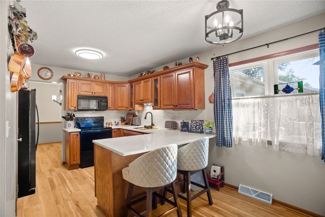 110 10th Avenue NW, Altoona, IA 50009