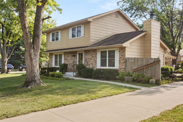 110 10th Avenue NW, Altoona, IA 50009