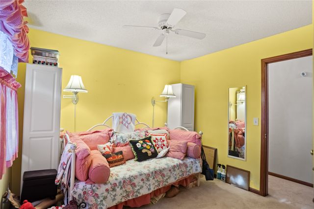 110 10th Avenue NW, Altoona, IA 50009