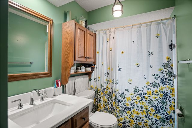 110 10th Avenue NW, Altoona, IA 50009