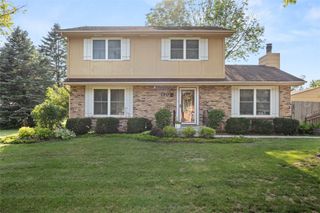 110 10th Avenue NW, Altoona, IA 50009