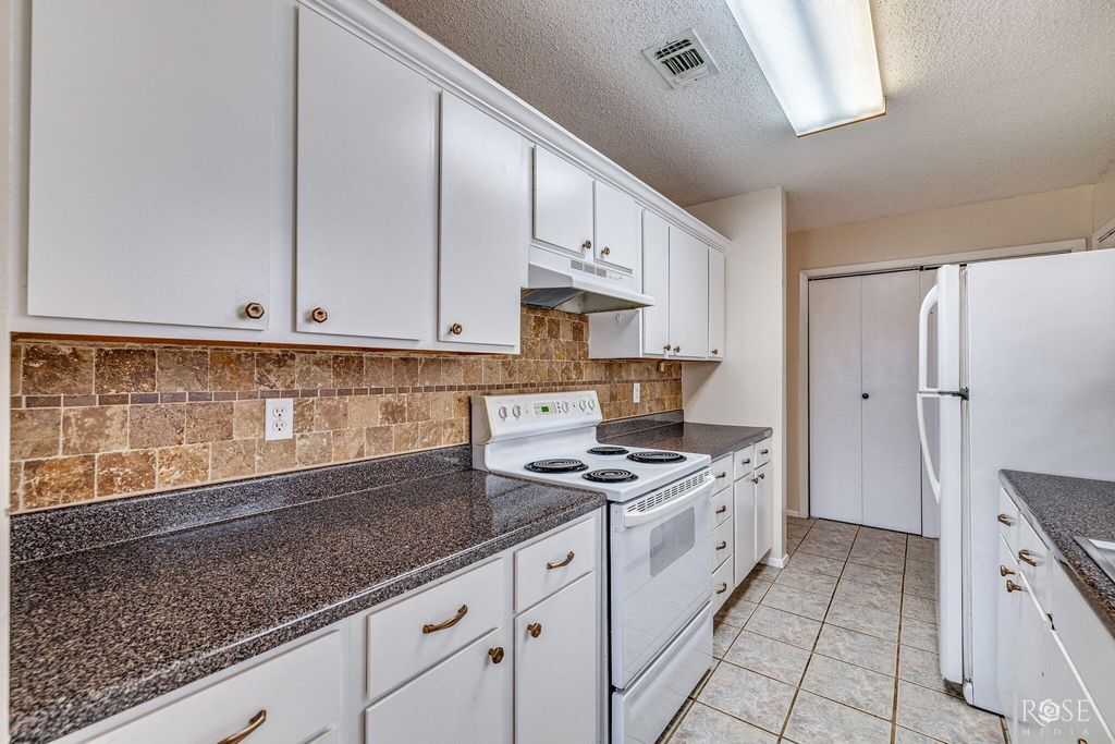 Image 11 of property listing at 1916 Liberty Court, San Angelo, TX 76901