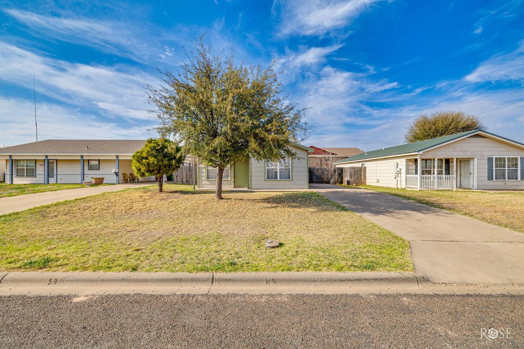 Image 2 of property listing at 1916 Liberty Court, San Angelo, TX 76901