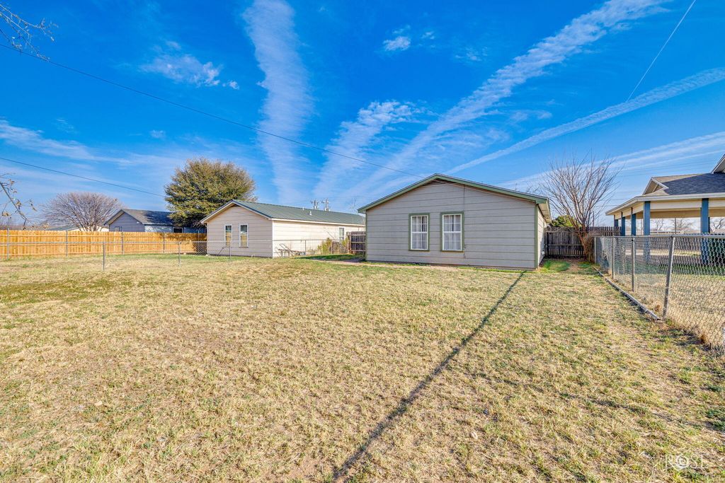 Image 26 of property listing at 1916 Liberty Court, San Angelo, TX 76901