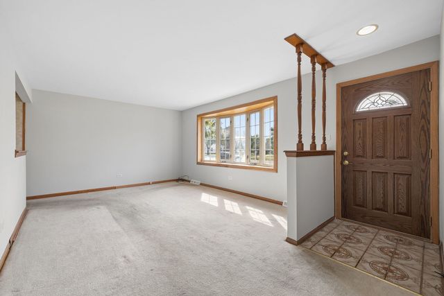 6516 W 84th Street, Burbank, IL 60459