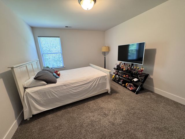 108 Thoroughbred Blvd, Shelbyville, TN 37160