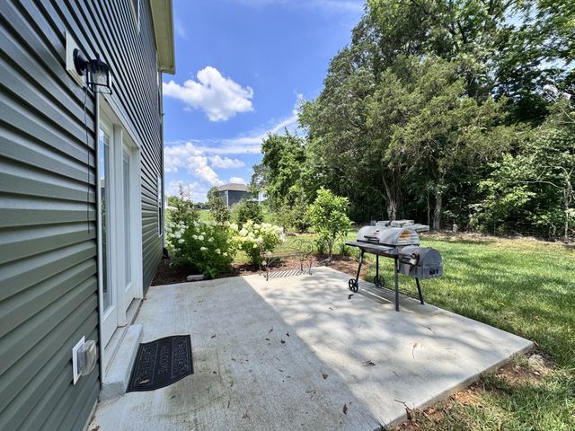 108 Thoroughbred Blvd, Shelbyville, TN 37160