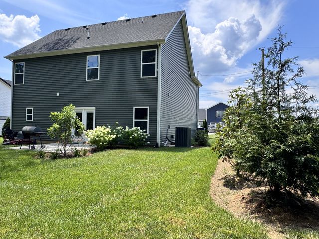 108 Thoroughbred Blvd, Shelbyville, TN 37160