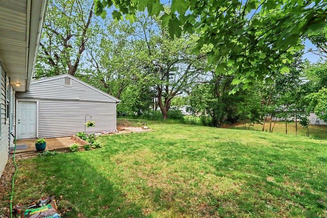 405 Colonial Avenue, Portage, MI 49002