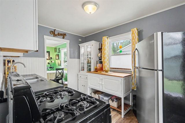 405 Colonial Avenue, Portage, MI 49002