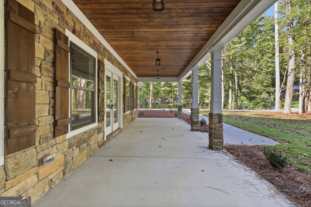 324 Fern Valley Drive, Toccoa, GA 30577 — photo 3