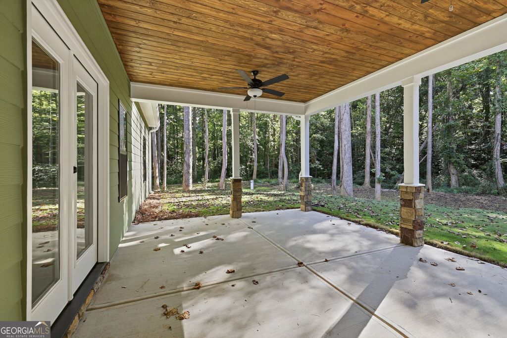 324 Fern Valley Drive, Toccoa, GA 30577 — photo 5