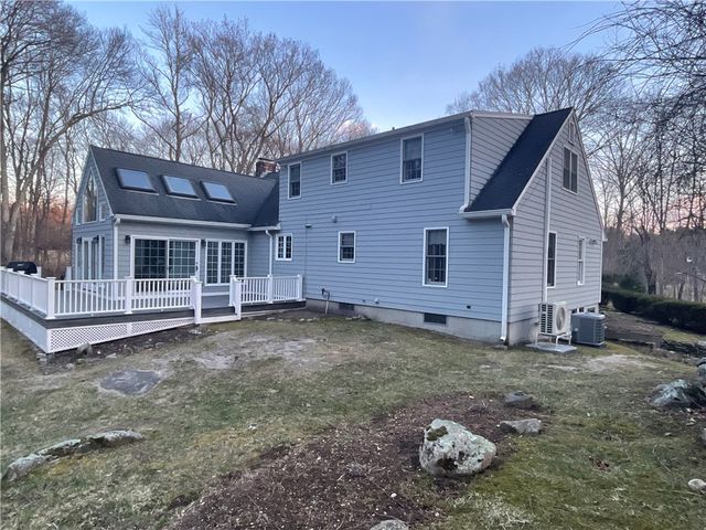 38 Hartford Pike, Foster, RI 02857