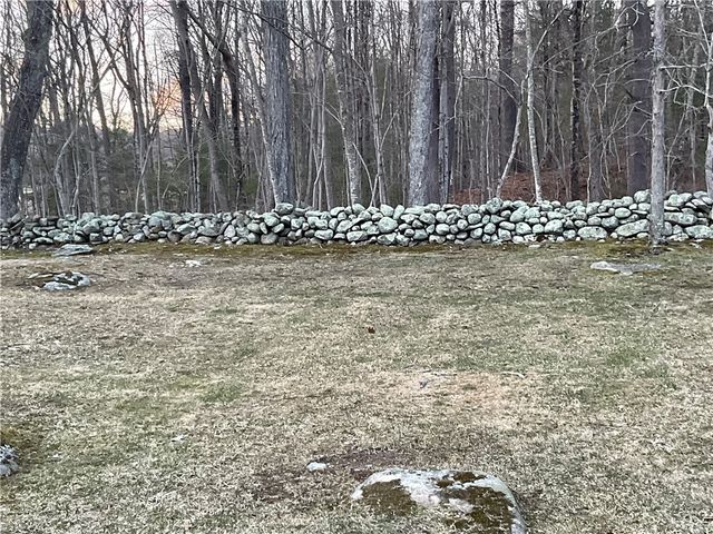 38 Hartford Pike, Foster, RI 02857