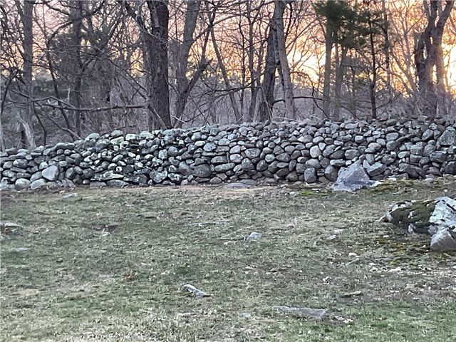 38 Hartford Pike, Foster, RI 02857