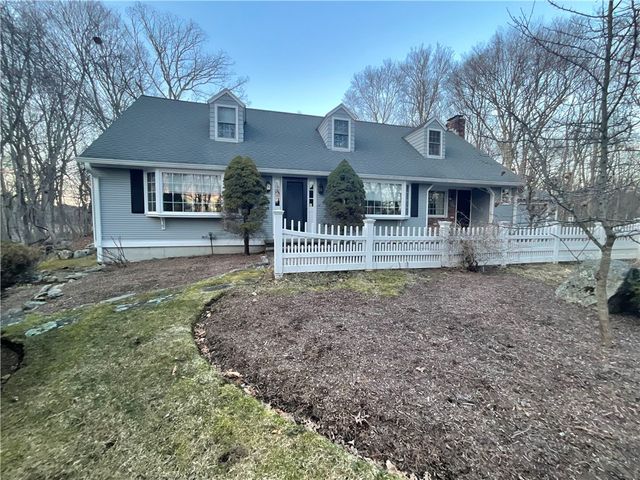 38 Hartford Pike, Foster, RI 02857