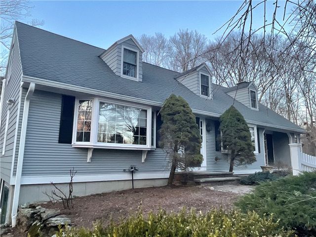 38 Hartford Pike, Foster, RI 02857