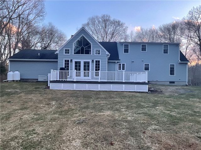 38 Hartford Pike, Foster, RI 02857