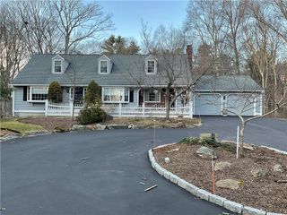 38 Hartford Pike, Foster, RI 02857